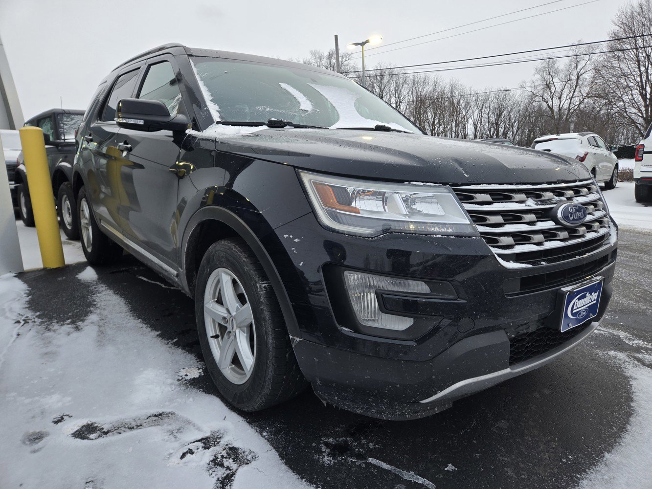 2017 Ford Explorer XLT's photo