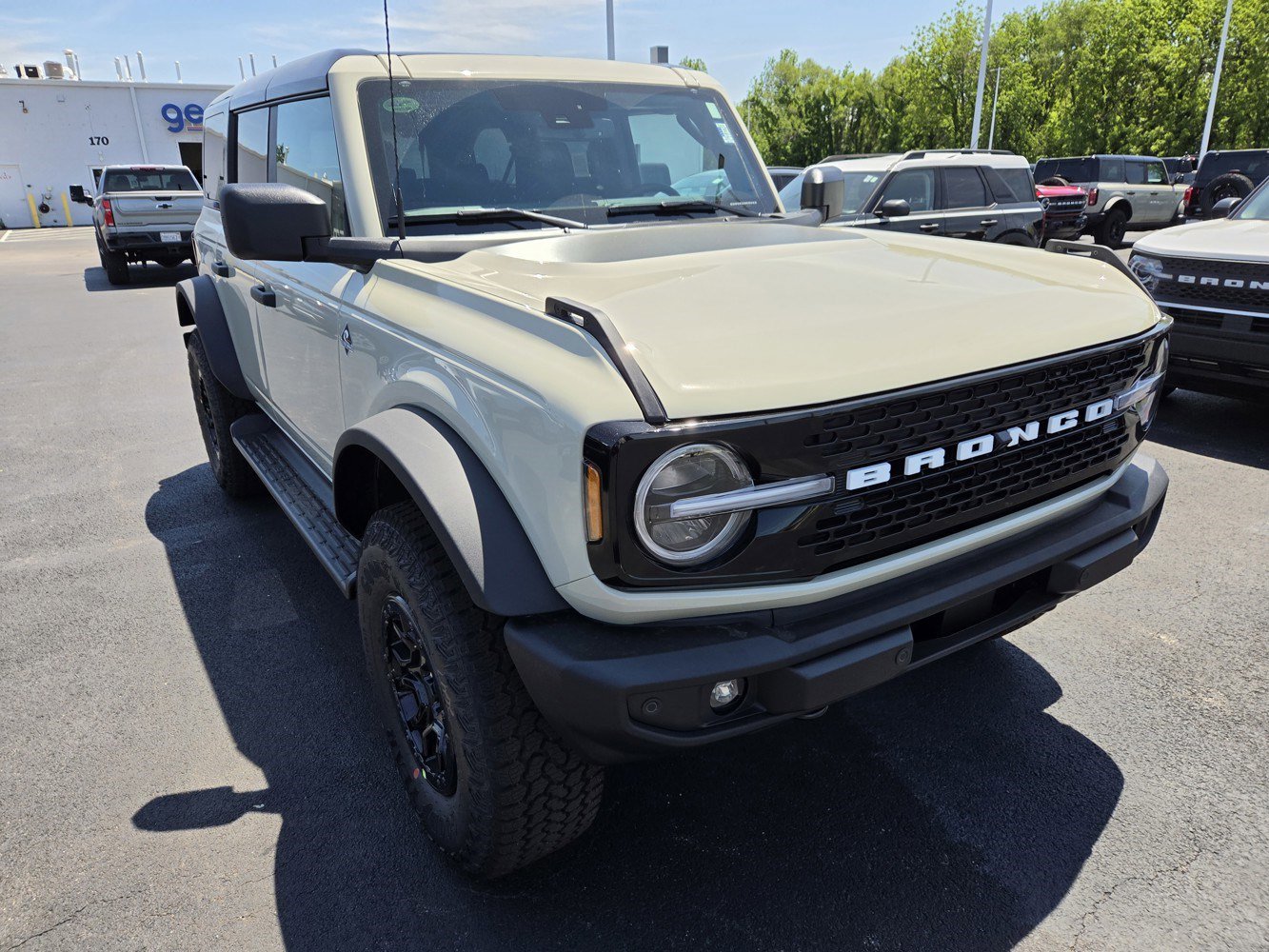 2026 Ford Bronco Outer Banks 4x4's photo