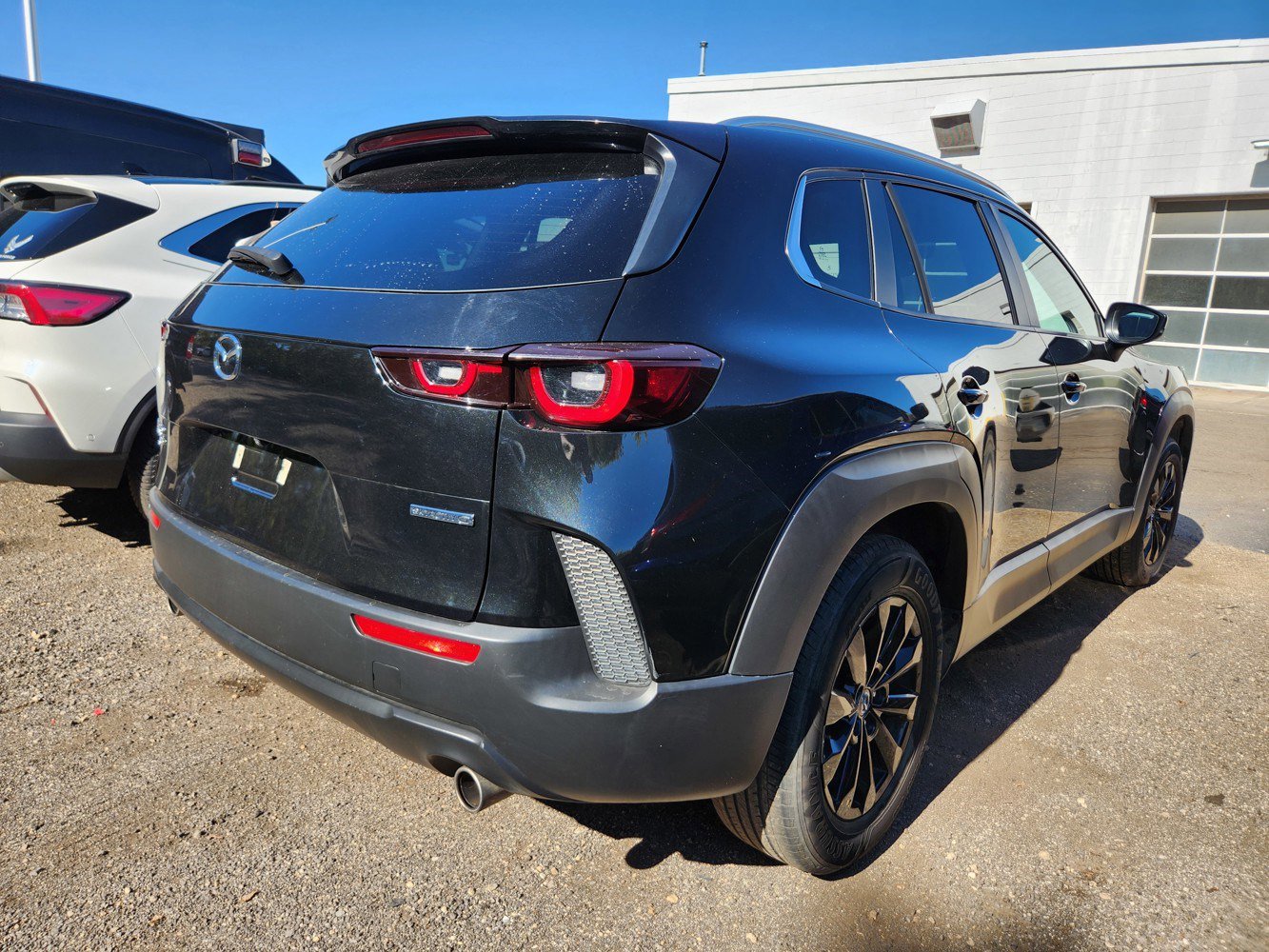 2024 Mazda CX-50 2.5 S Preferred photo 4