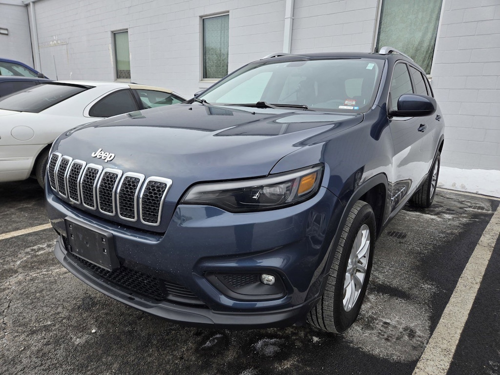 Used 2019 Jeep Cherokee Latitude SUV