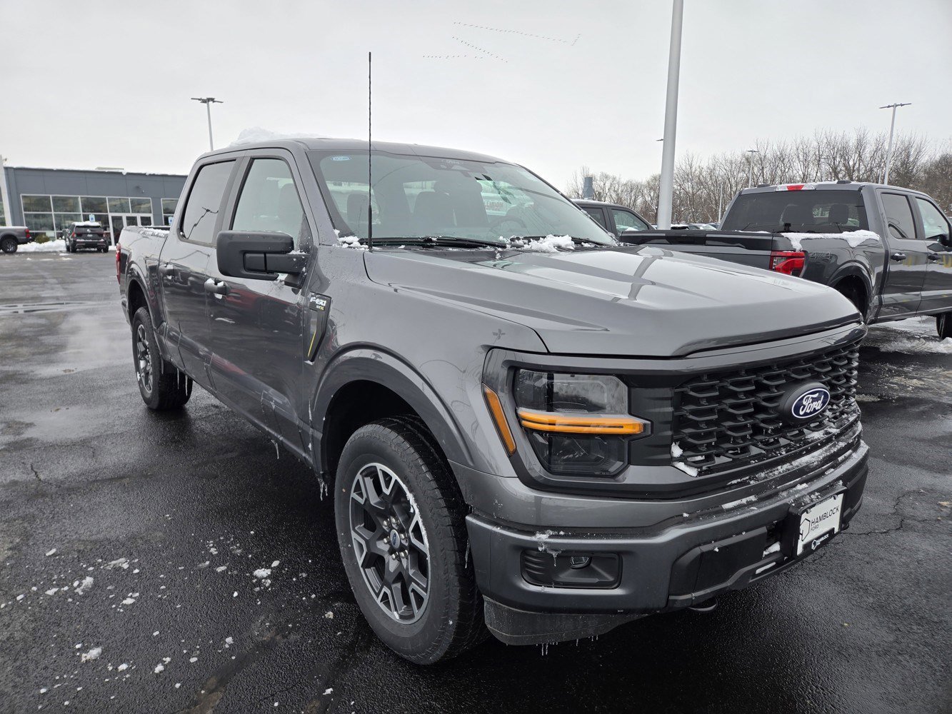 2025 Ford F-150 STX's photo