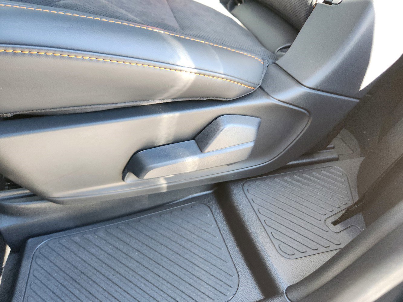 2026 Ford Explorer Tremor - Photo 25