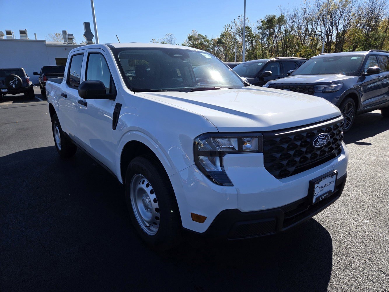 2025 Ford Maverick XL's photo