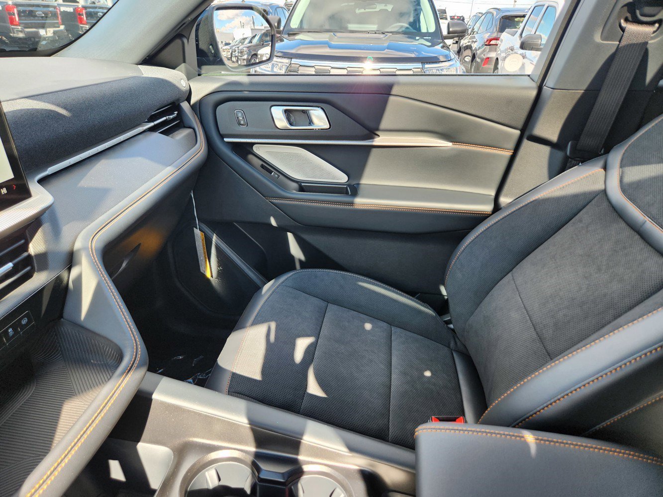 2026 Ford Explorer Tremor - Photo 12