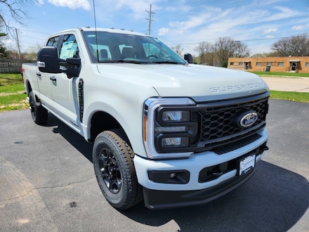 2025 Ford Super Duty F-250 XL TRUCK