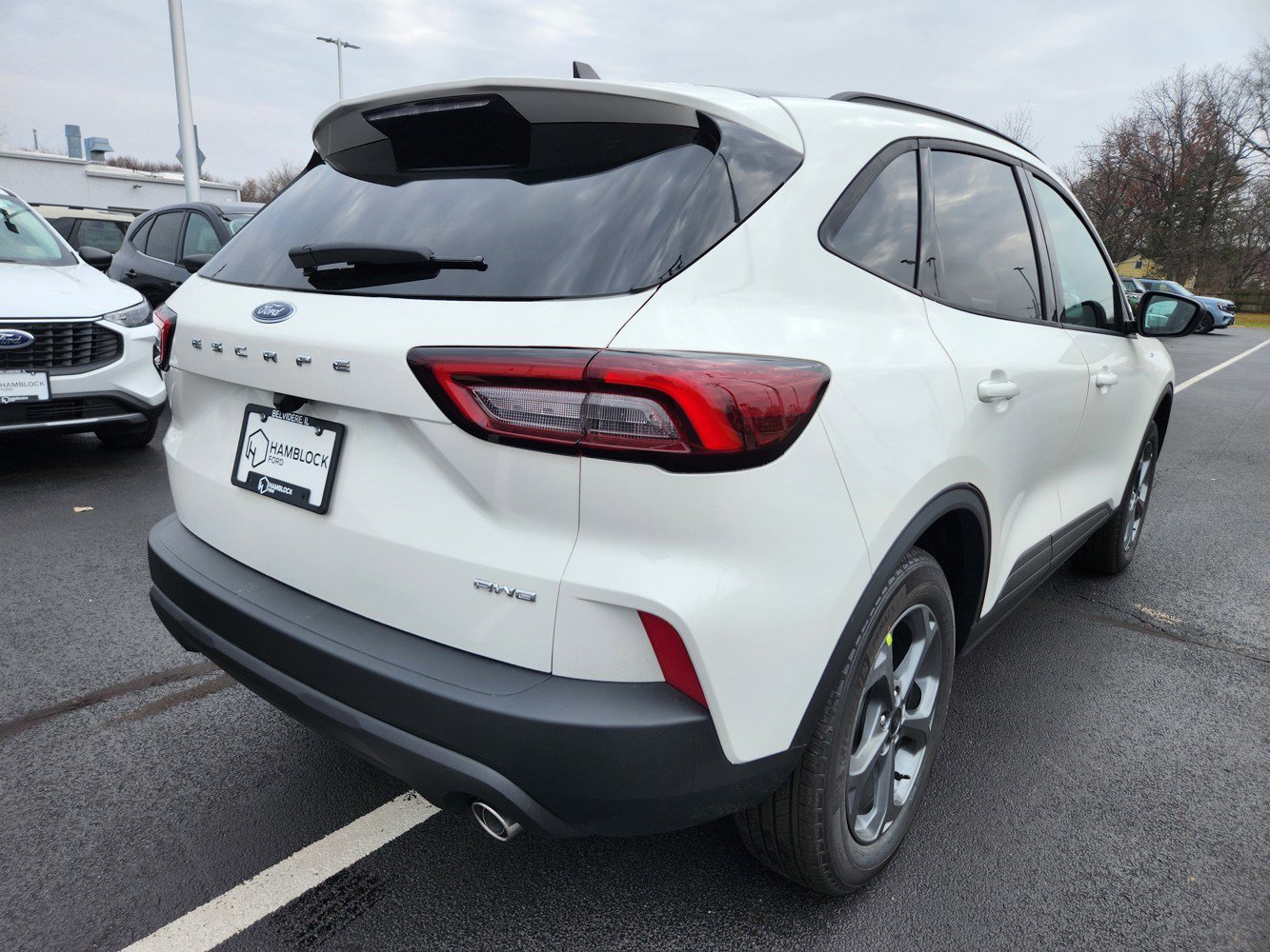 2026 Ford Escape ST-Line photo 4