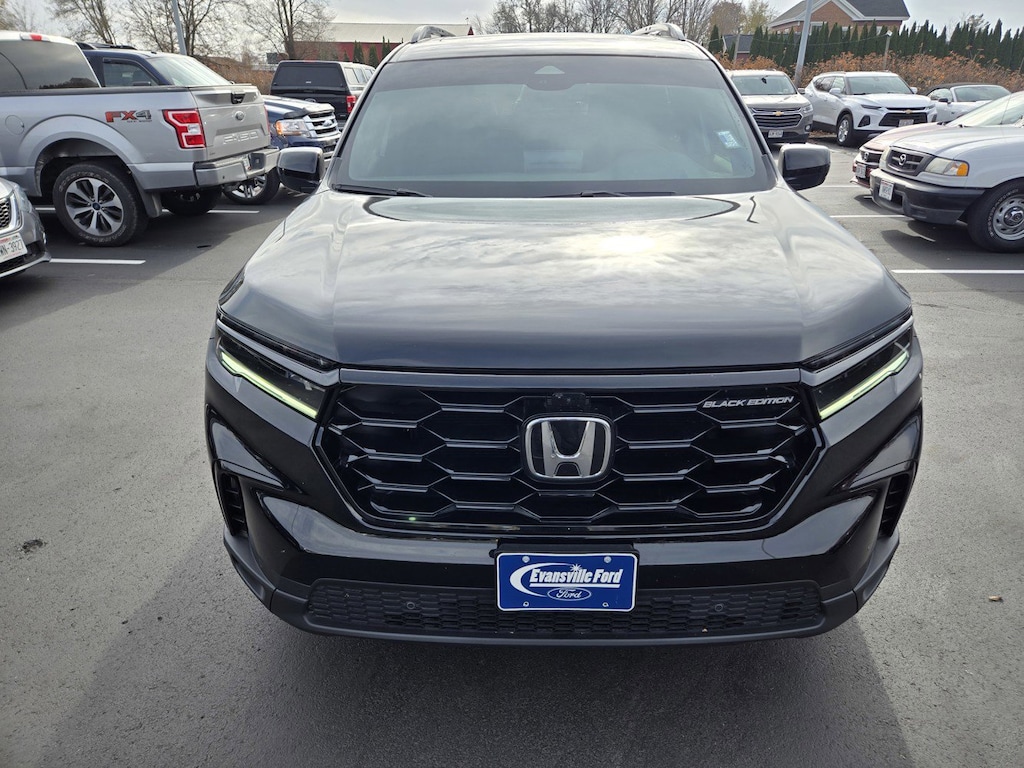 Used 2025 Honda Pilot Black Edition SUV