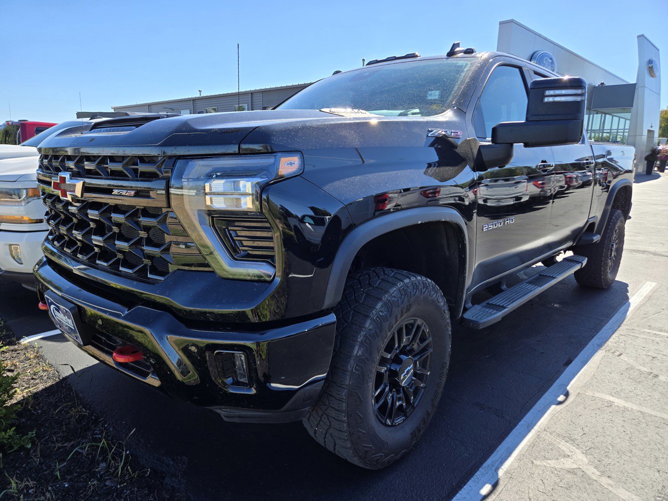 2025 Chevrolet Silverado 2500HD ZR2 photo 2