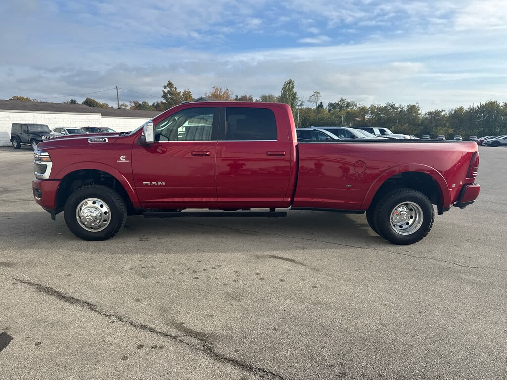New 2026 Ram 3500 Longhorn 4x4 Crew Cab 8 Box 4x4 Crew Cab 8 Box