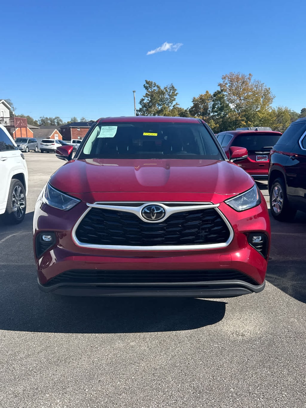 Used 2023 Toyota Highlander LE AWD (Natl)