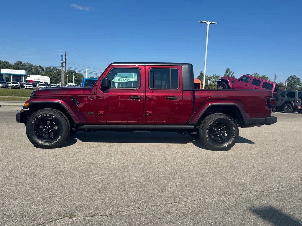 Used 2021 Jeep Gladiator Willys 4x4 4x4