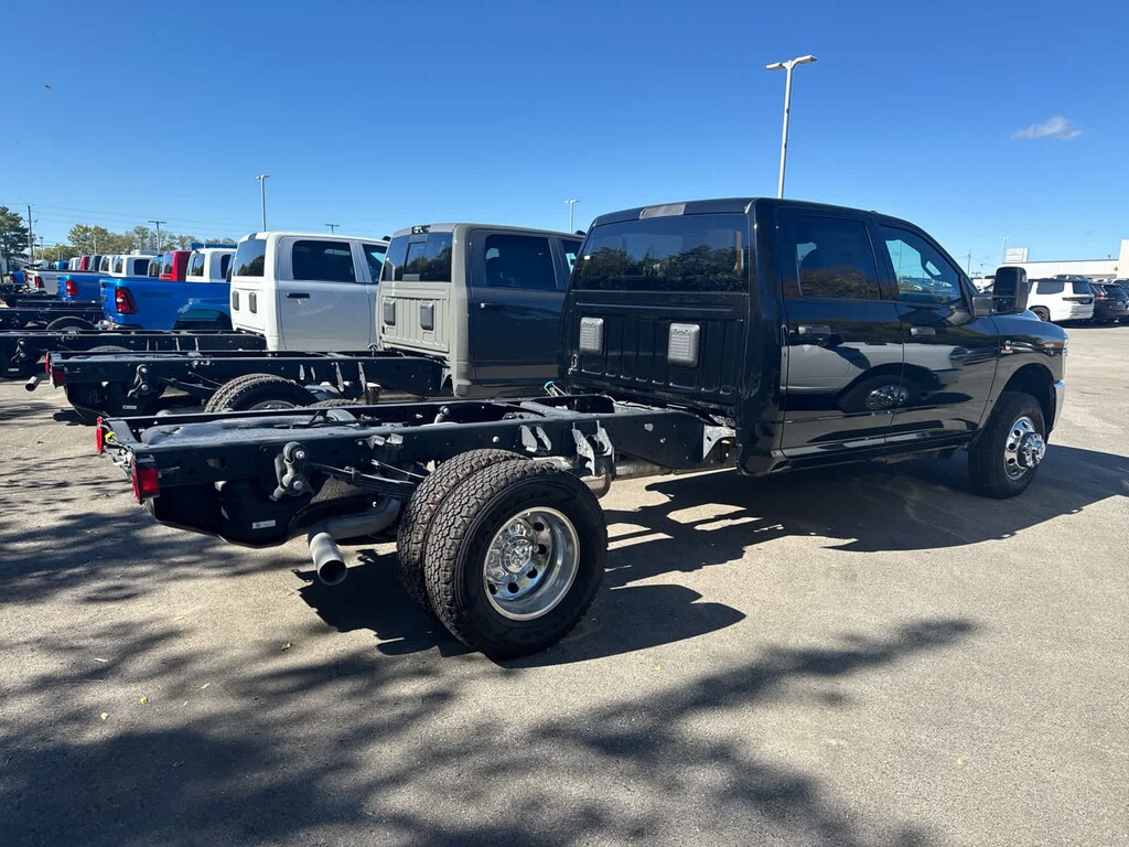 New 2026 Ram 3500 Chassis Cab Tradesman 4WD Crew Cab 60 CA 172.4 WB 4WD Crew Cab 60 CA 172.4 WB