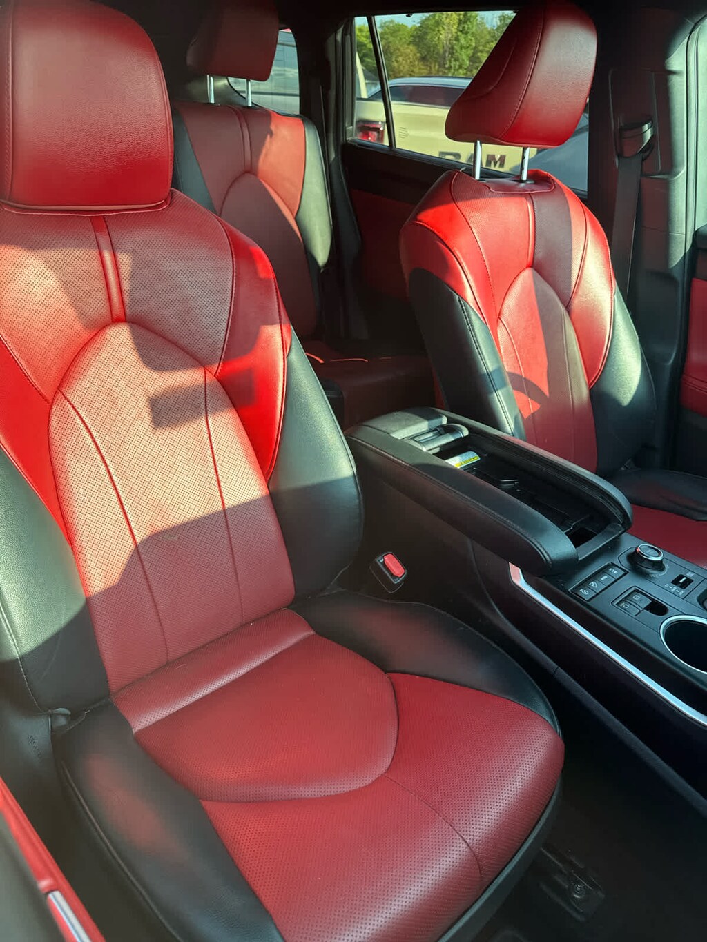 Used 2022 Toyota Highlander XSE AWD (Natl)