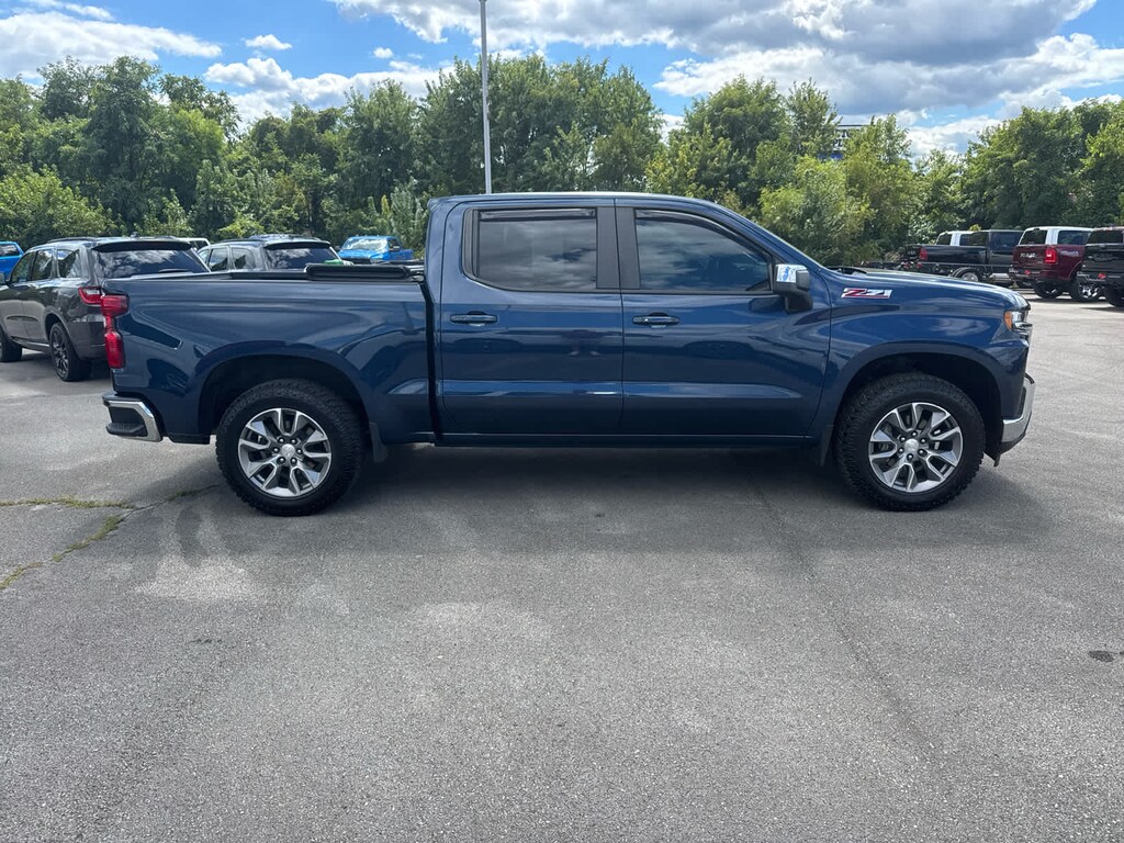 Used 2022 Chevrolet Silverado 1500 LTD LT 4WD Crew Cab 147 4WD Crew Cab 147
