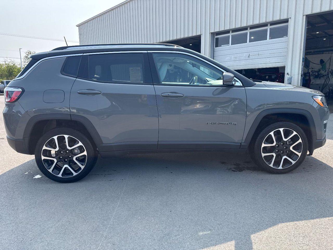 2020 Jeep Compass Limited photo 3