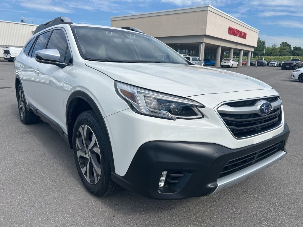 2022 Subaru Outback Touring's photo