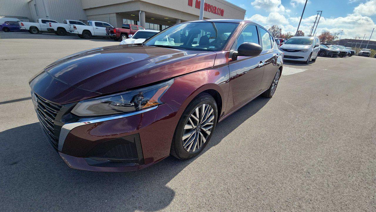 2024 Nissan Altima SV