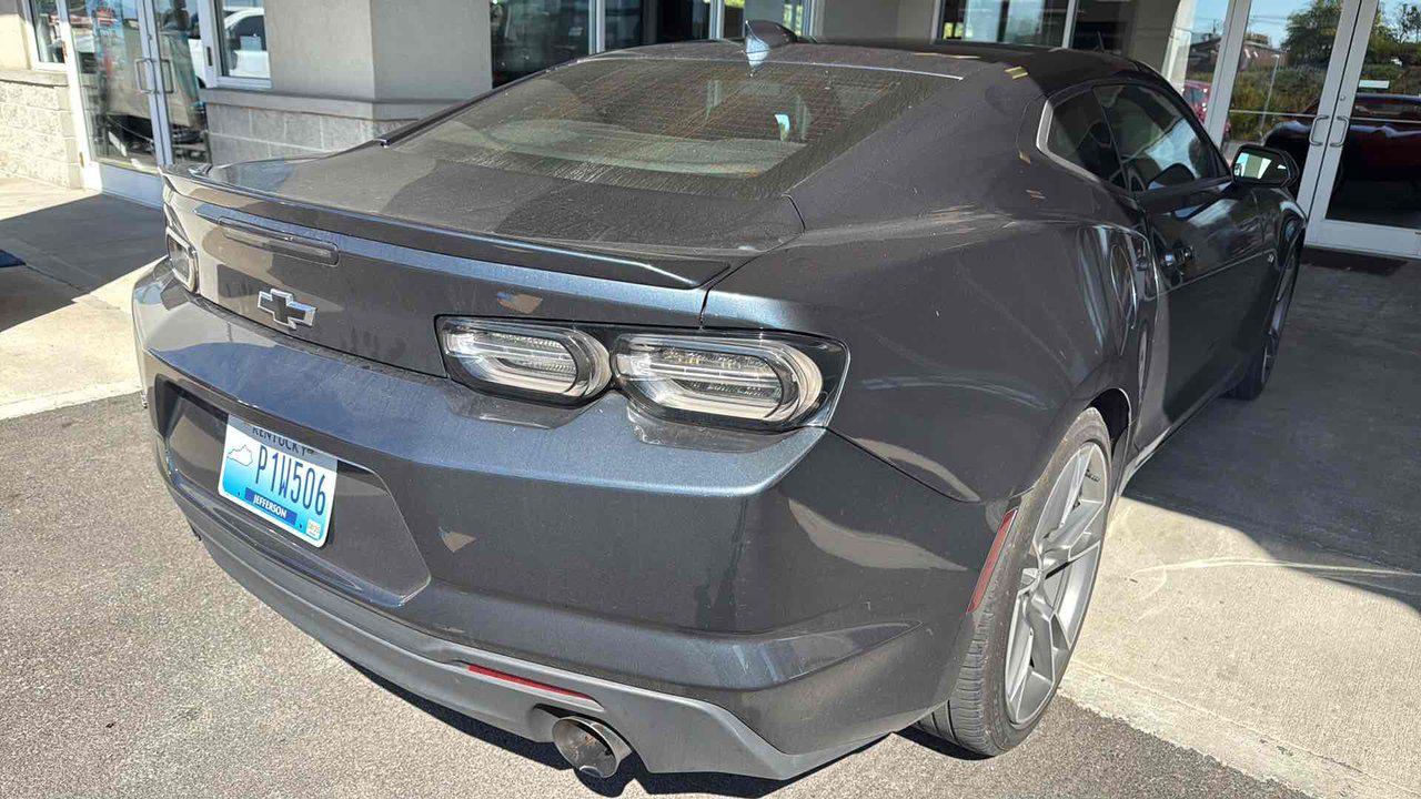 2023 Chevrolet Camaro 1LT Coupe photo 4