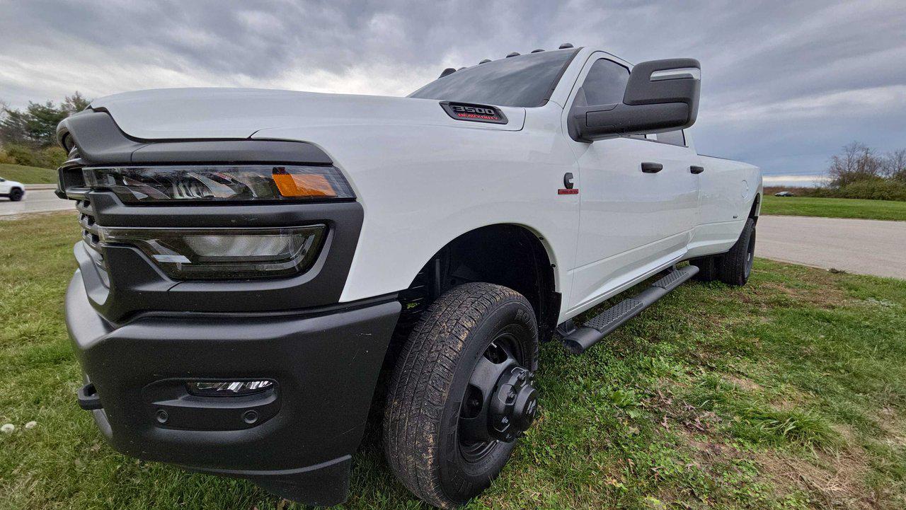 2025 RAM Ram 3500 Pickup Tradesman's photo