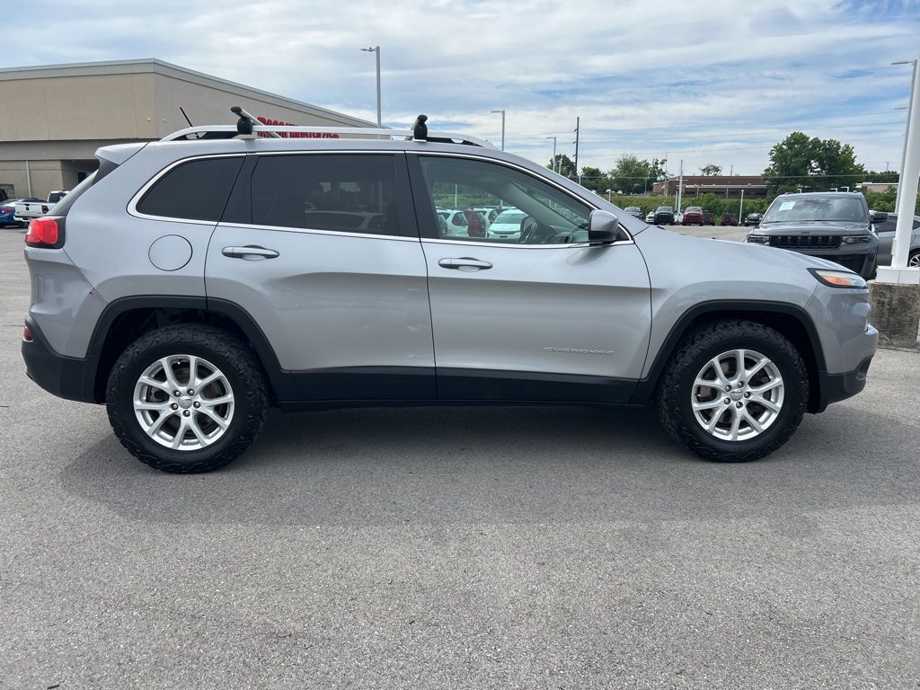 Used 2015 Jeep Cherokee Latitude with VIN 1C4PJMCB0FW686238 for sale in Richmond, KY