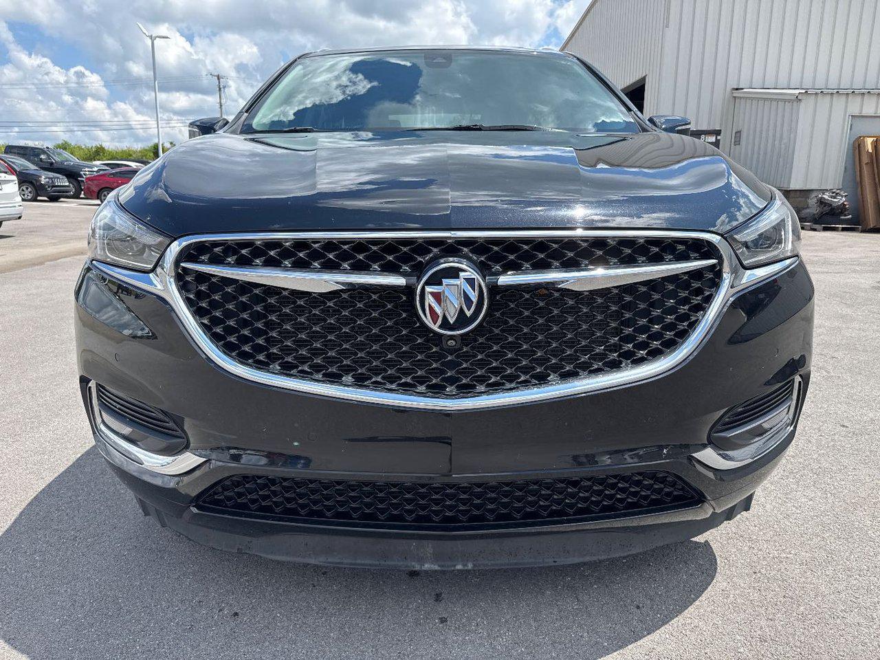 2021 Buick Enclave Avenir photo 2