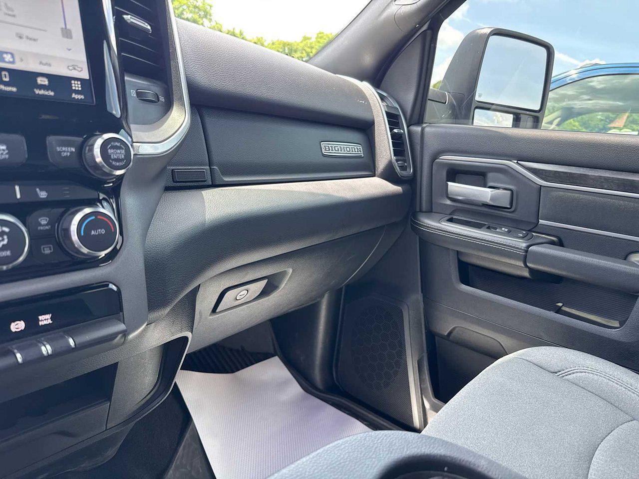 2024 RAM Ram 3500 Pickup Big Horn - Photo 19