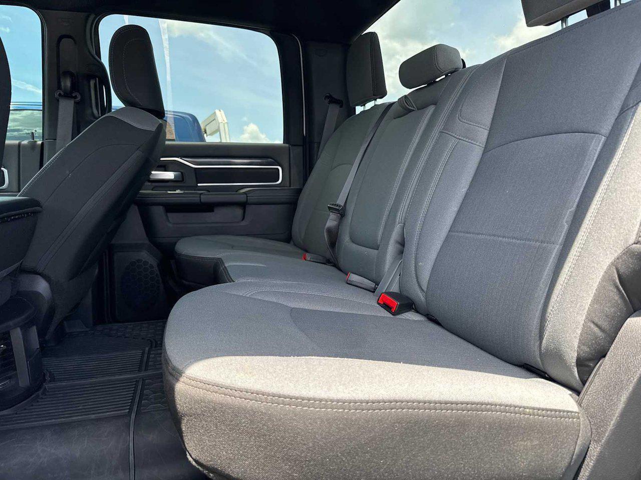 2024 RAM Ram 3500 Pickup Big Horn - Photo 11