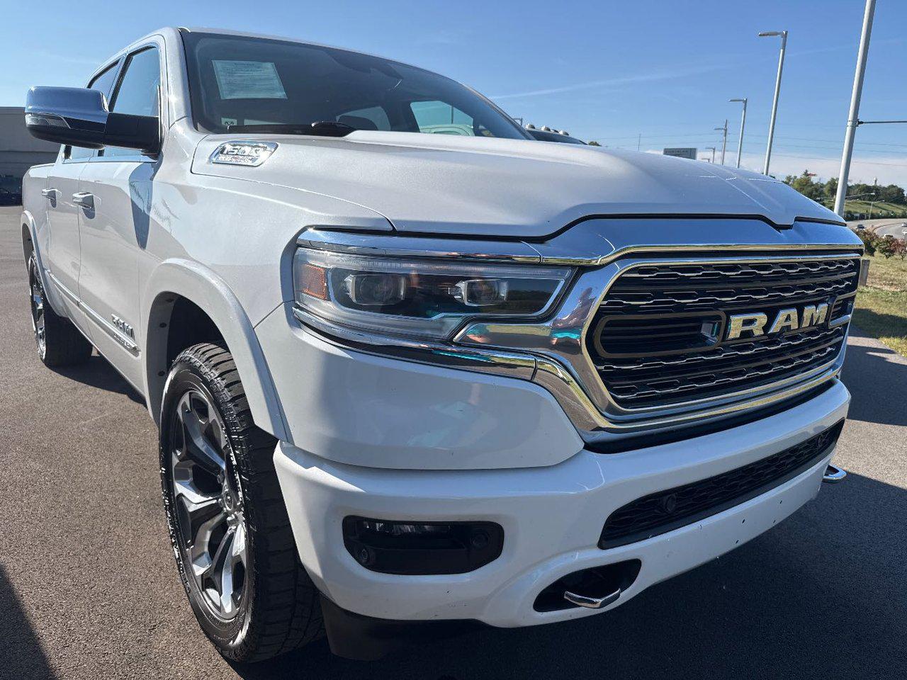 2023 Ram 1500 Limited photo 3