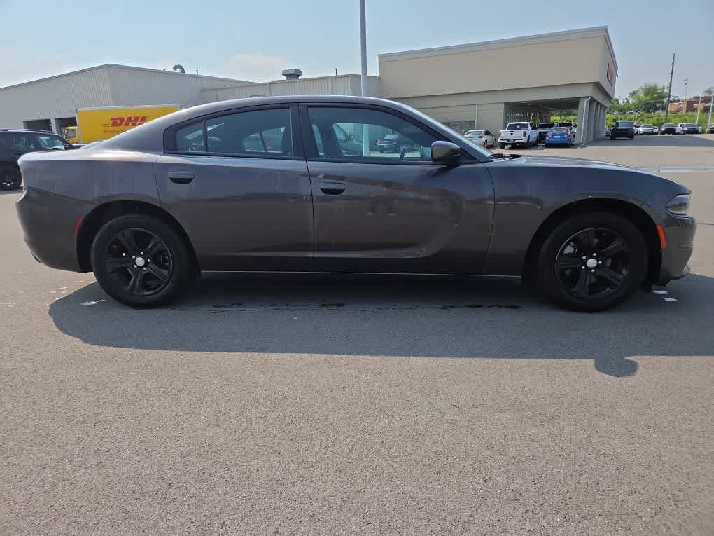 Used 2022 Dodge Charger SXT with VIN 2C3CDXBG1NH182612 for sale in Richmond, KY
