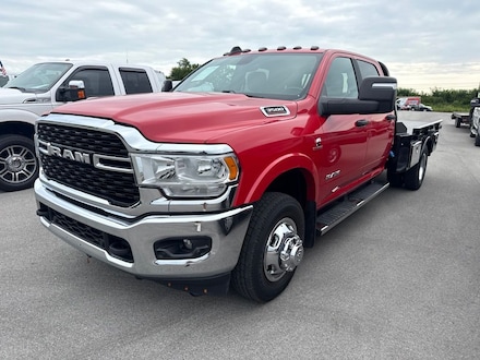 2024 Ram 3500 SLT Cab/Chassis