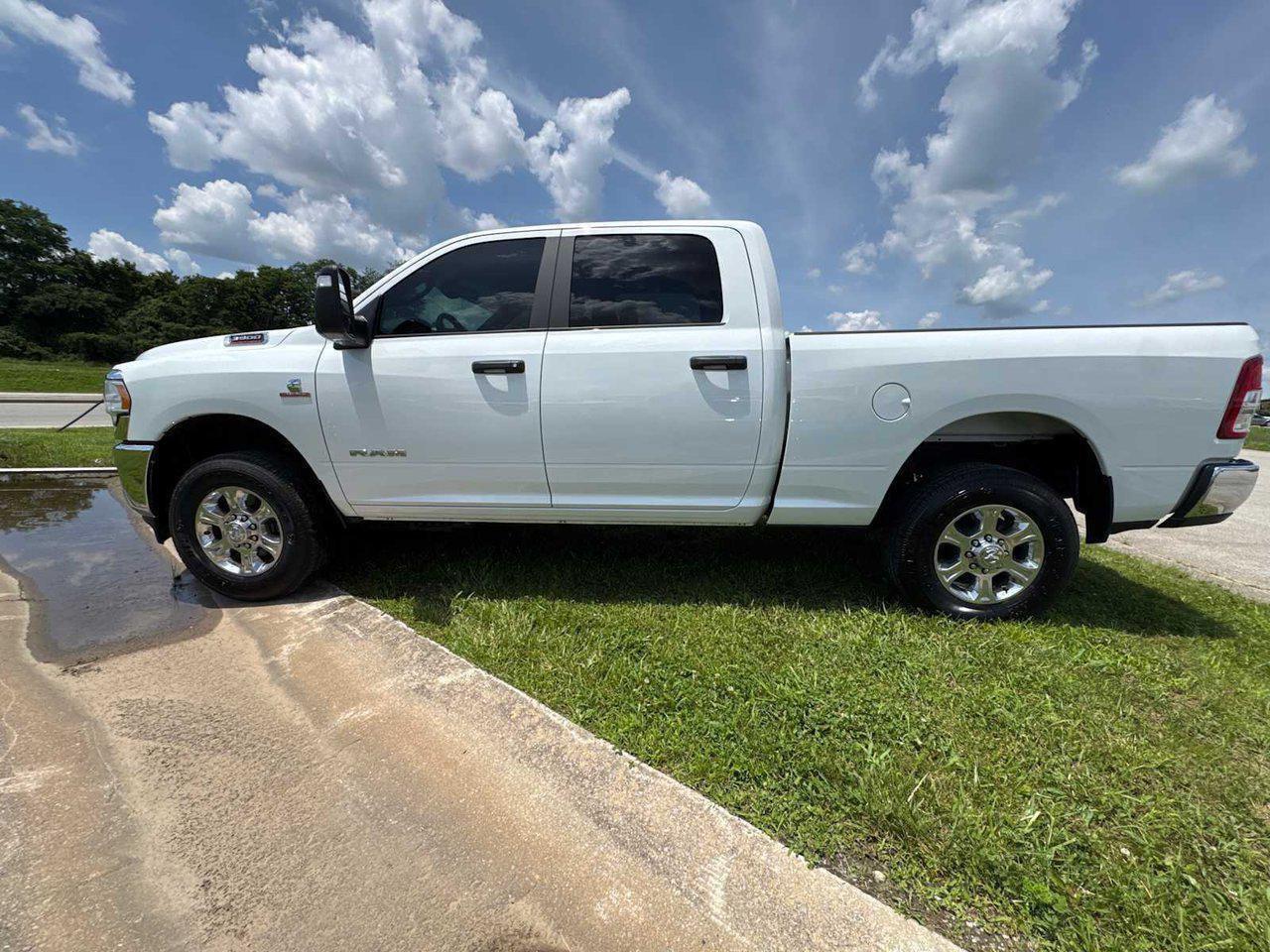 2024 RAM Ram 3500 Pickup Big Horn - Photo 8