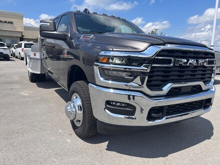 2026 Ram 3500 Chassis Cab TRADESMAN CREW   4X4 60' CA Pickup