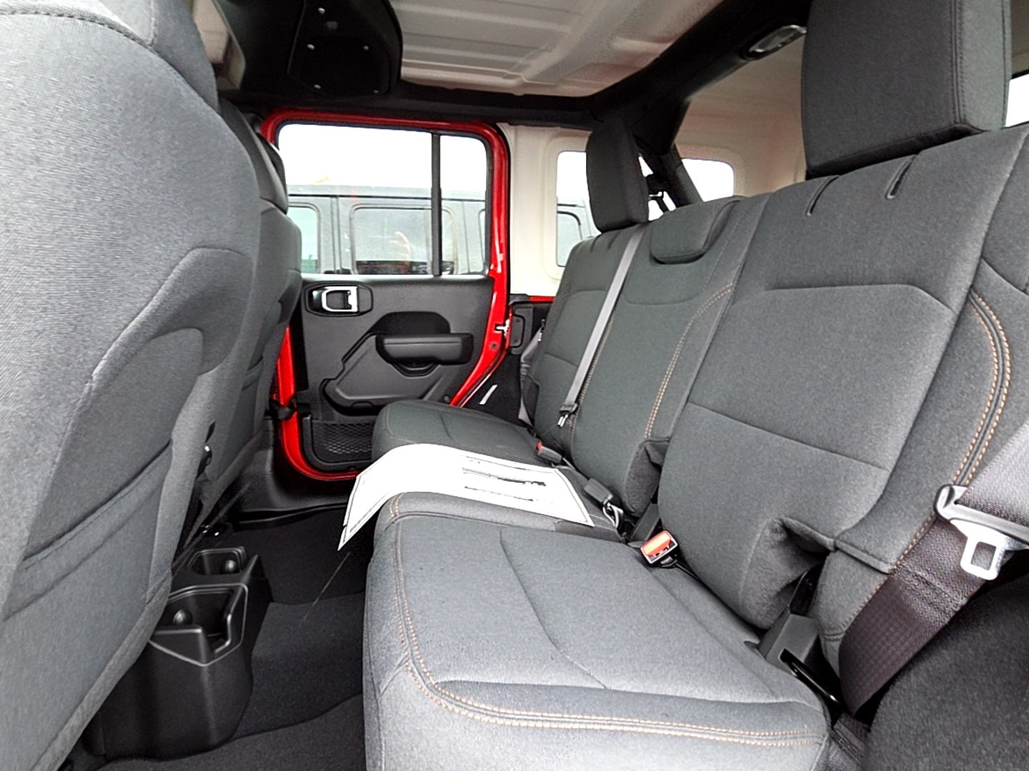 2026 Jeep Wrangler 4-Door Sport RHD - Photo 10