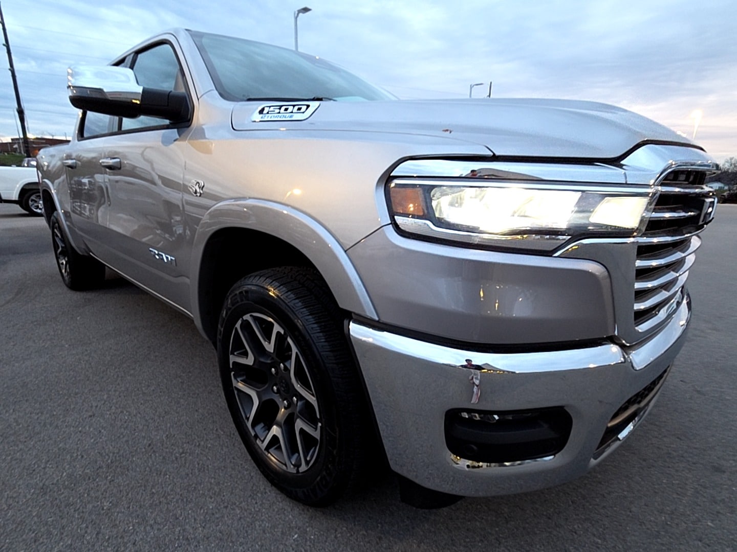 2026 RAM Ram 1500 Pickup Laramie's photo