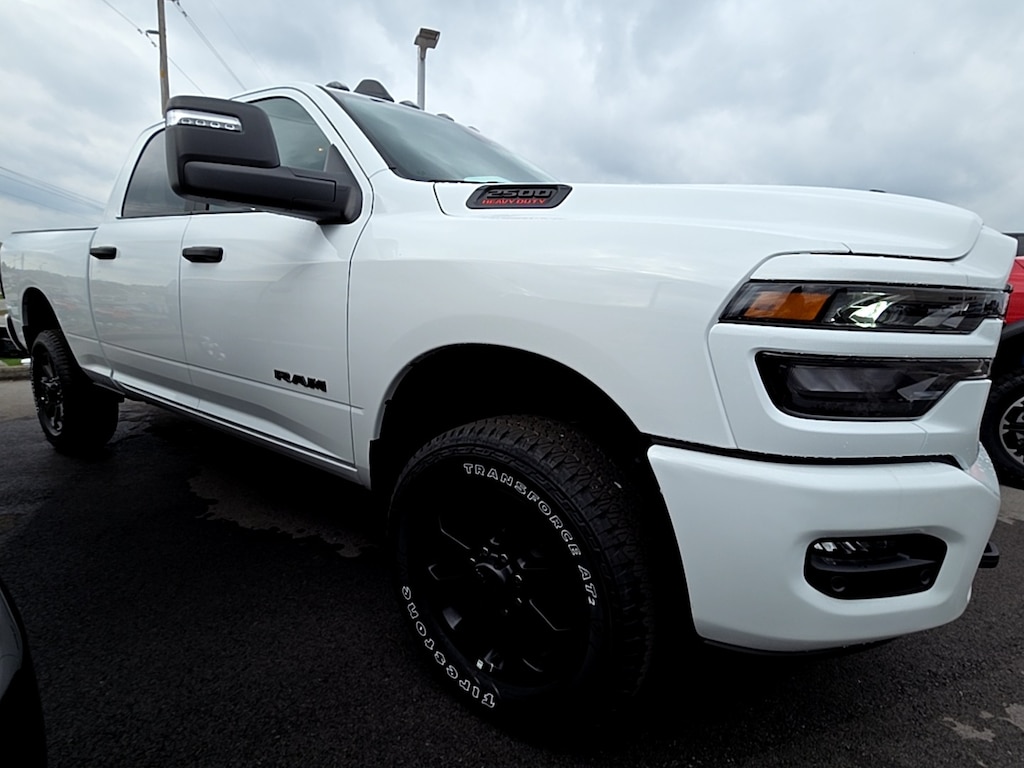 New 2026 Ram 2500 BIG HORN CREW CAB 4X4 6'4 BOX Pickup