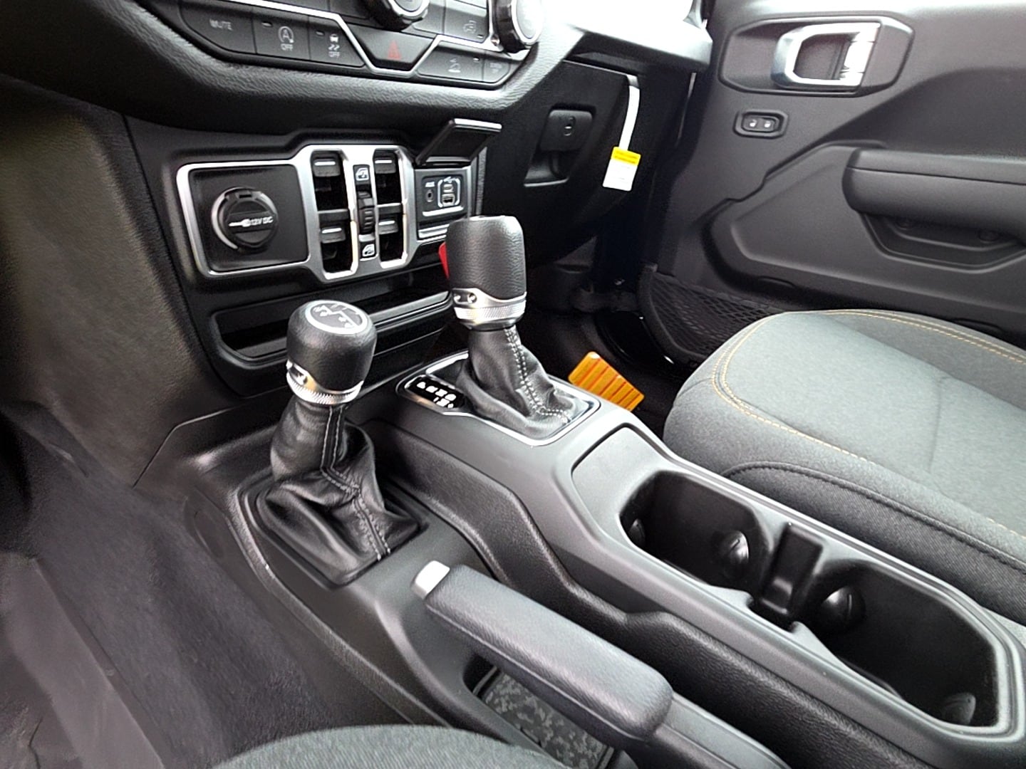 2026 Jeep Wrangler 4-Door Sport - Photo 17