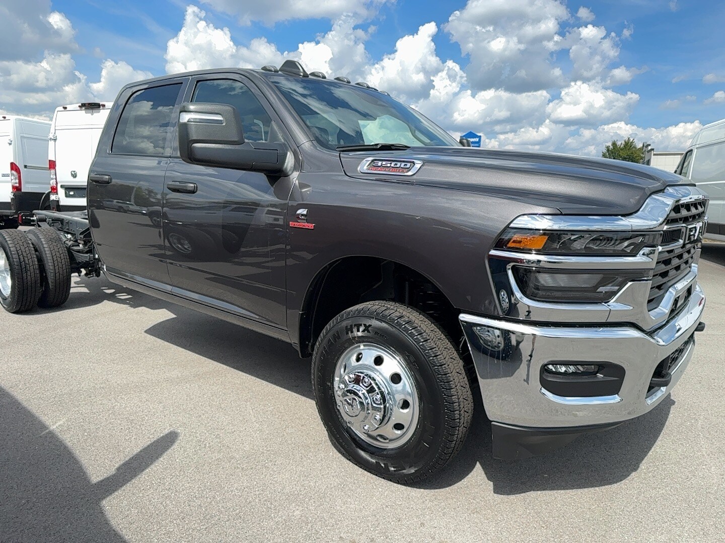 2026 Ram 3500 Tradesman photo 4
