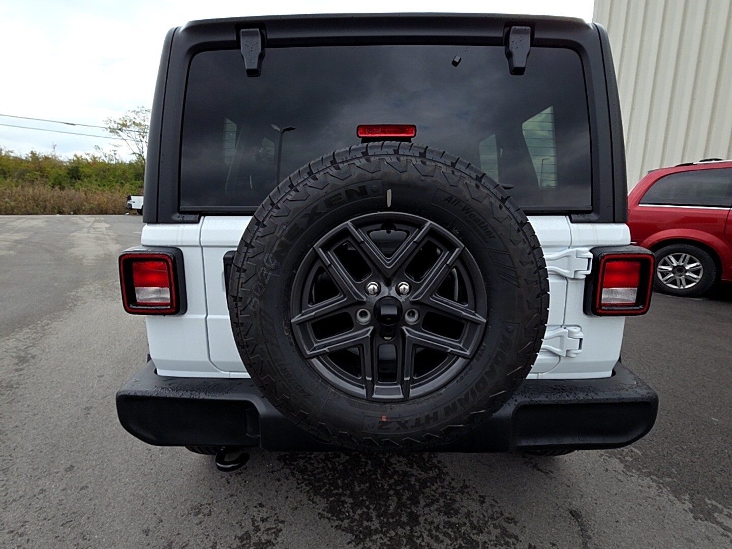 2026 Jeep Wrangler Sport RHD photo 3