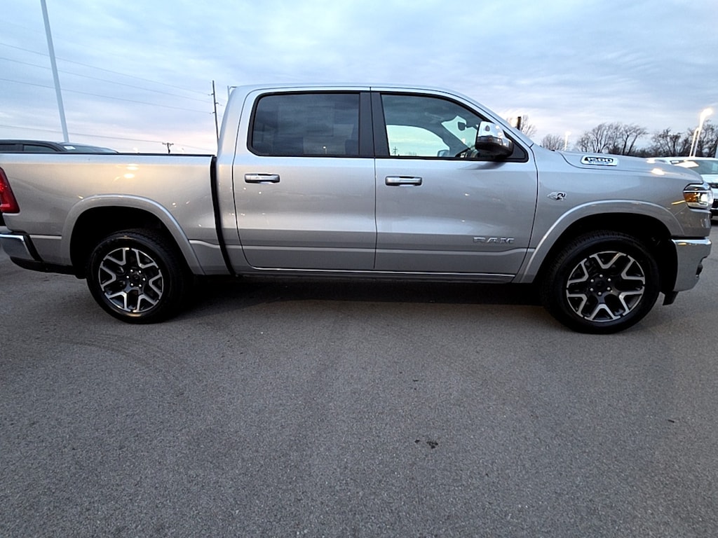 2026 Ram 1500 Laramie photo 4