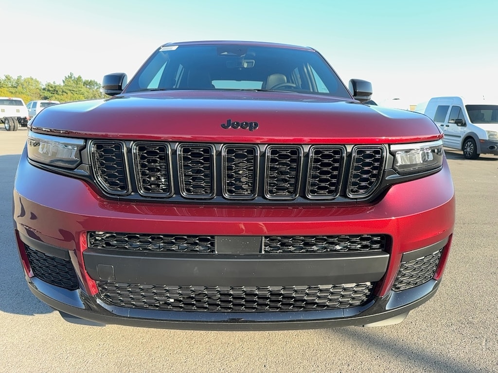 New 2025 Jeep Grand Cherokee L ALTITUDE X 4X4 Sport Utility