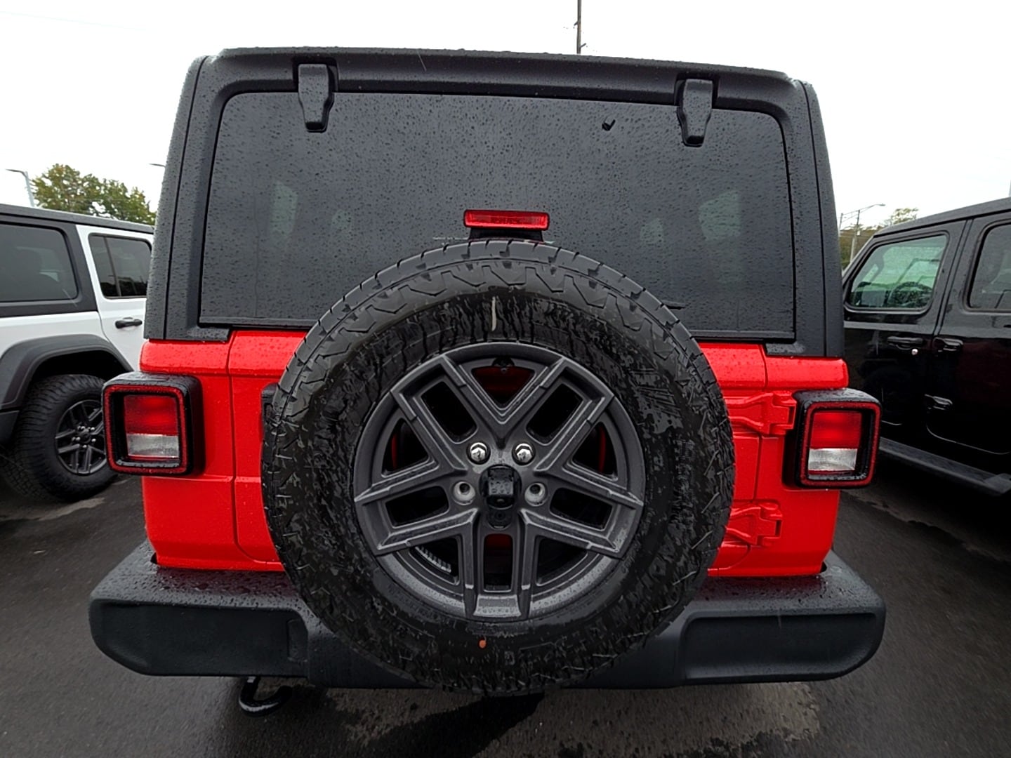 2026 Jeep Wrangler 4-Door Sport RHD - Photo 6