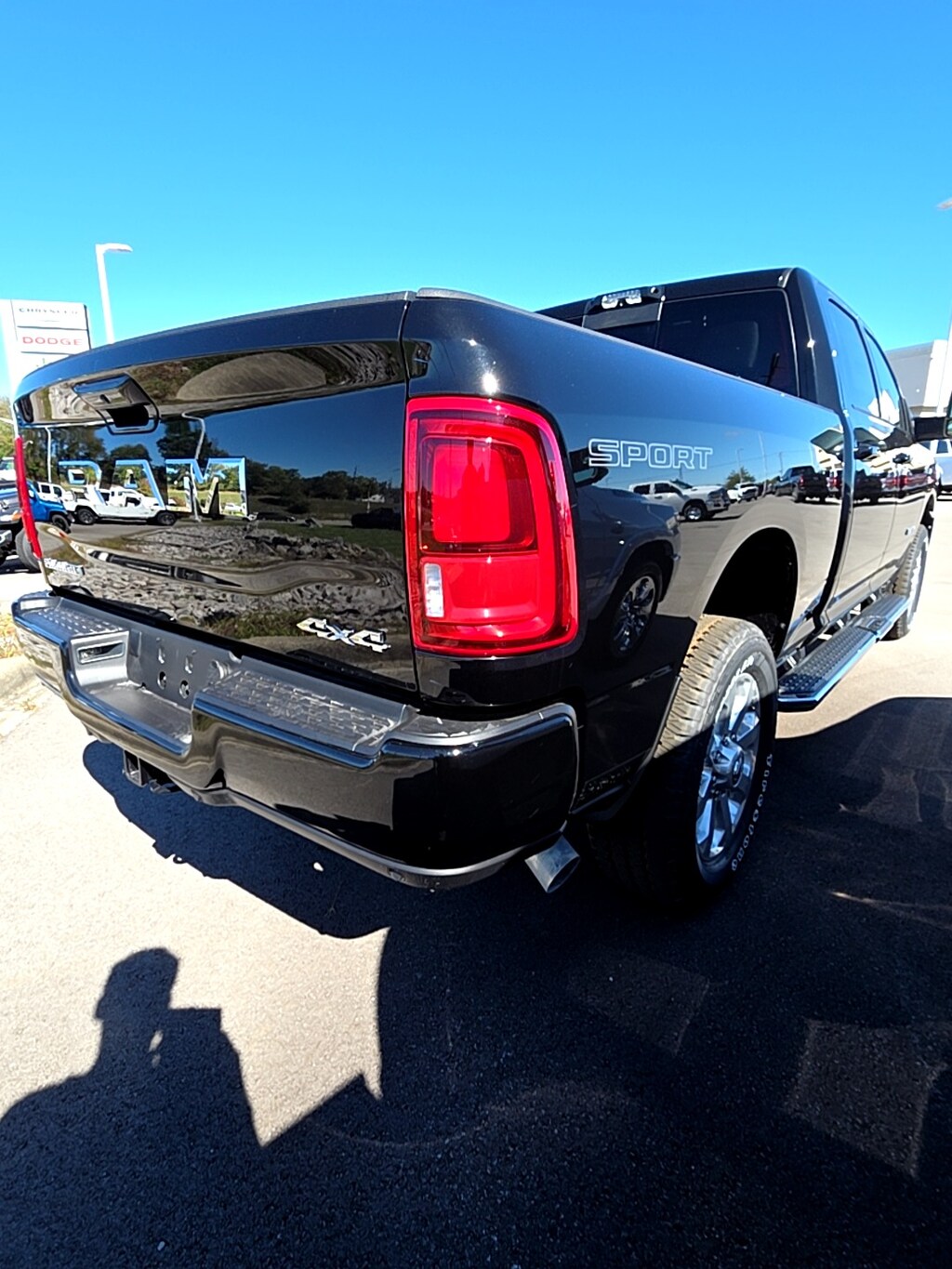 New 2026 Ram 2500 LARAMIE CREW CAB 4X4 6'4 BOX Pickup