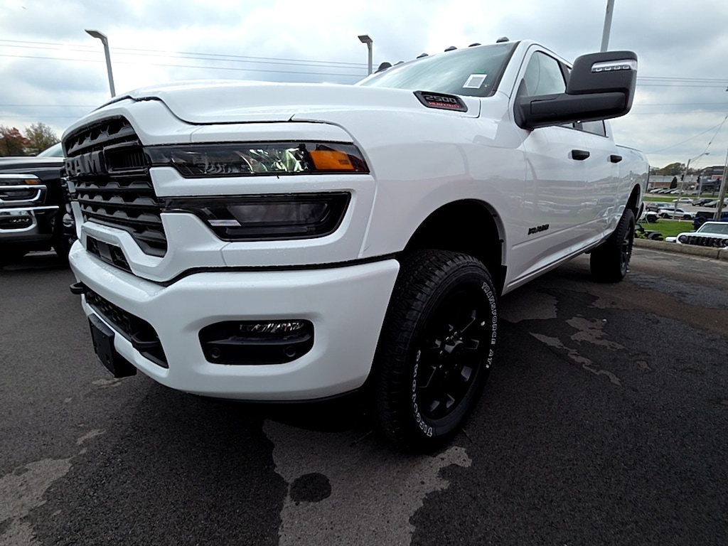 New 2026 Ram 2500 BIG HORN CREW CAB 4X4 6'4 BOX Pickup