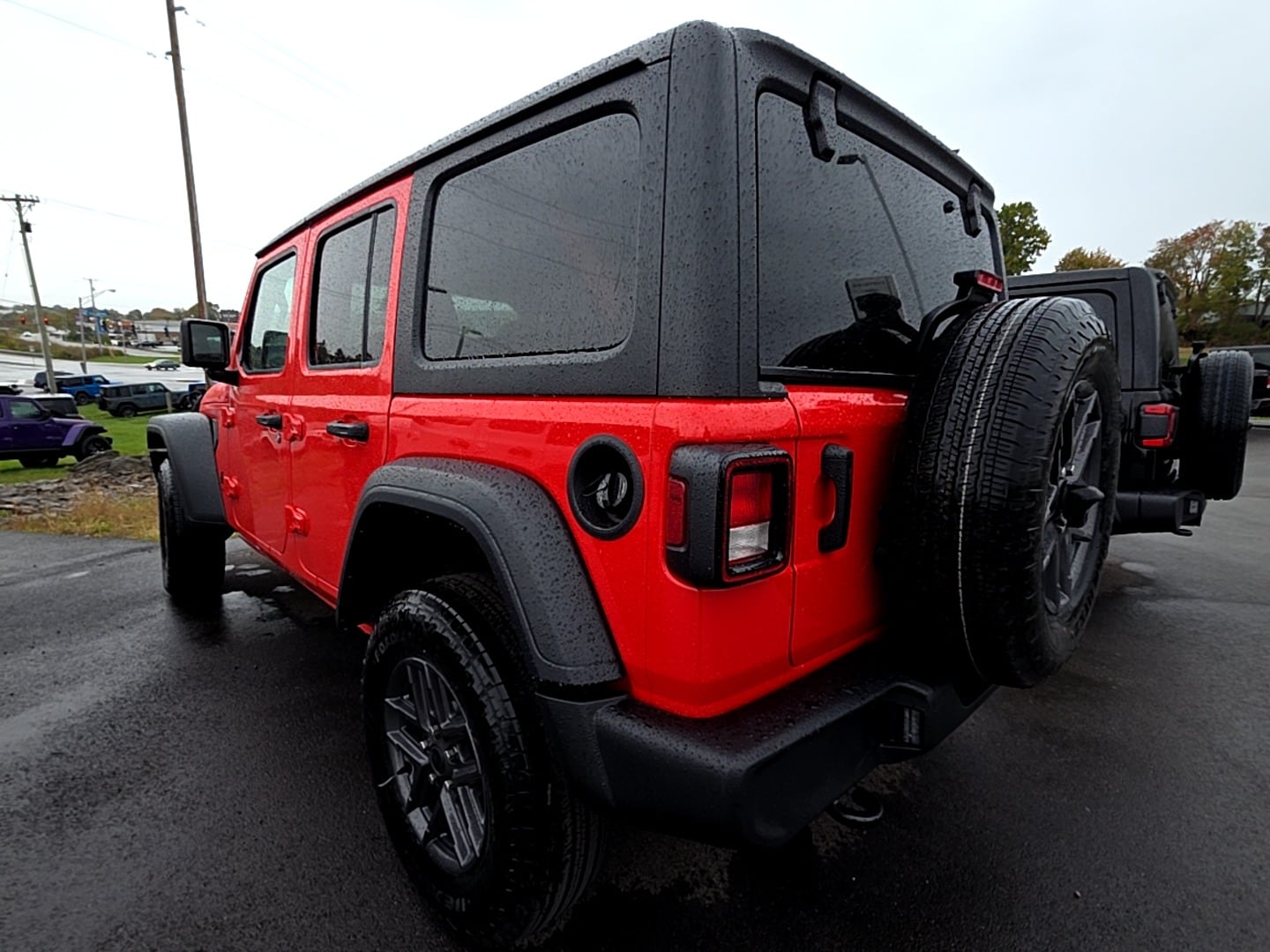 2026 Jeep Wrangler 4-Door Sport RHD - Photo 9