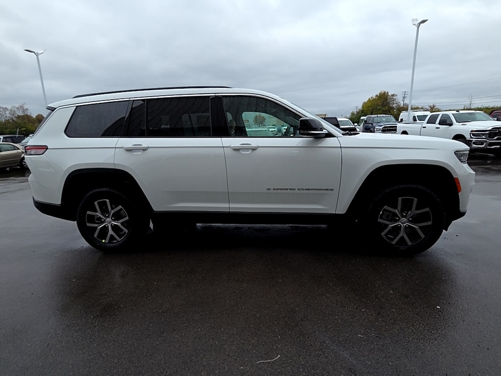 New 2025 Jeep Grand Cherokee L LIMITED 4X4 Sport Utility