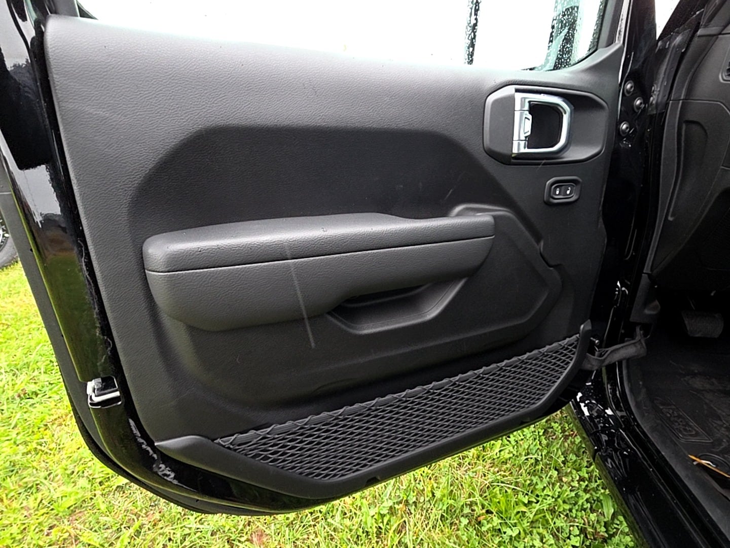 2026 Jeep Wrangler 4-Door Sport - Photo 15