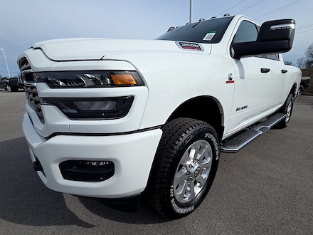 2026 Ram 3500 BIG HORN CREW CAB 4X4 6'4 BOX Pickup