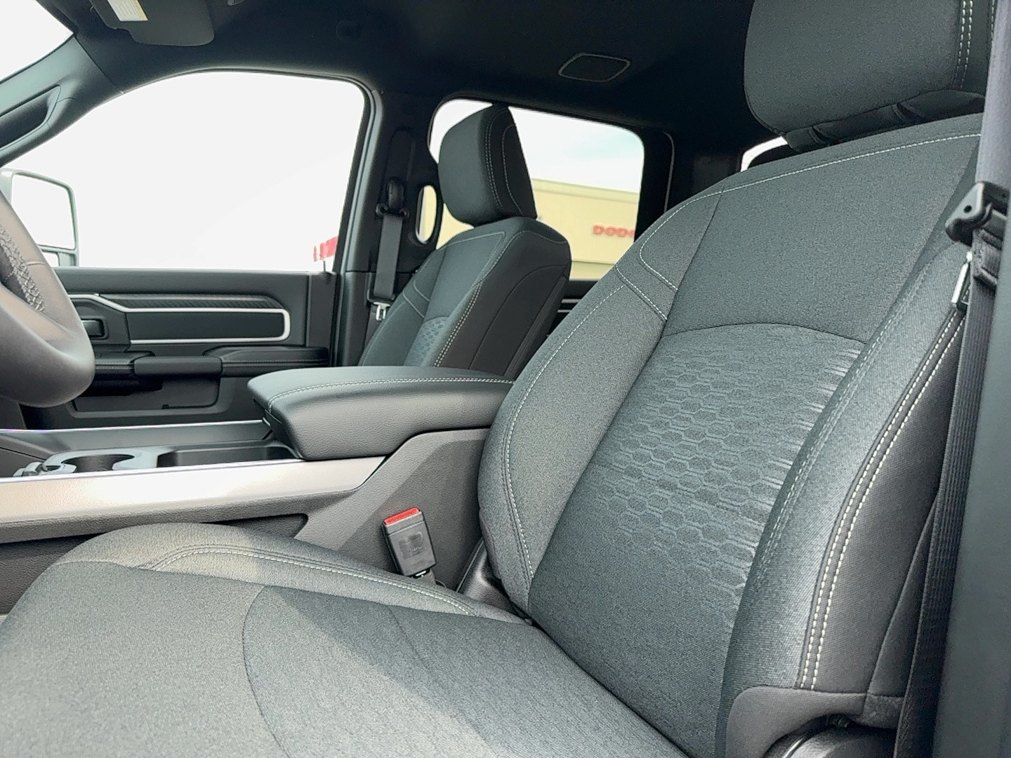 2026 RAM 2500 Big Horn - Photo 14