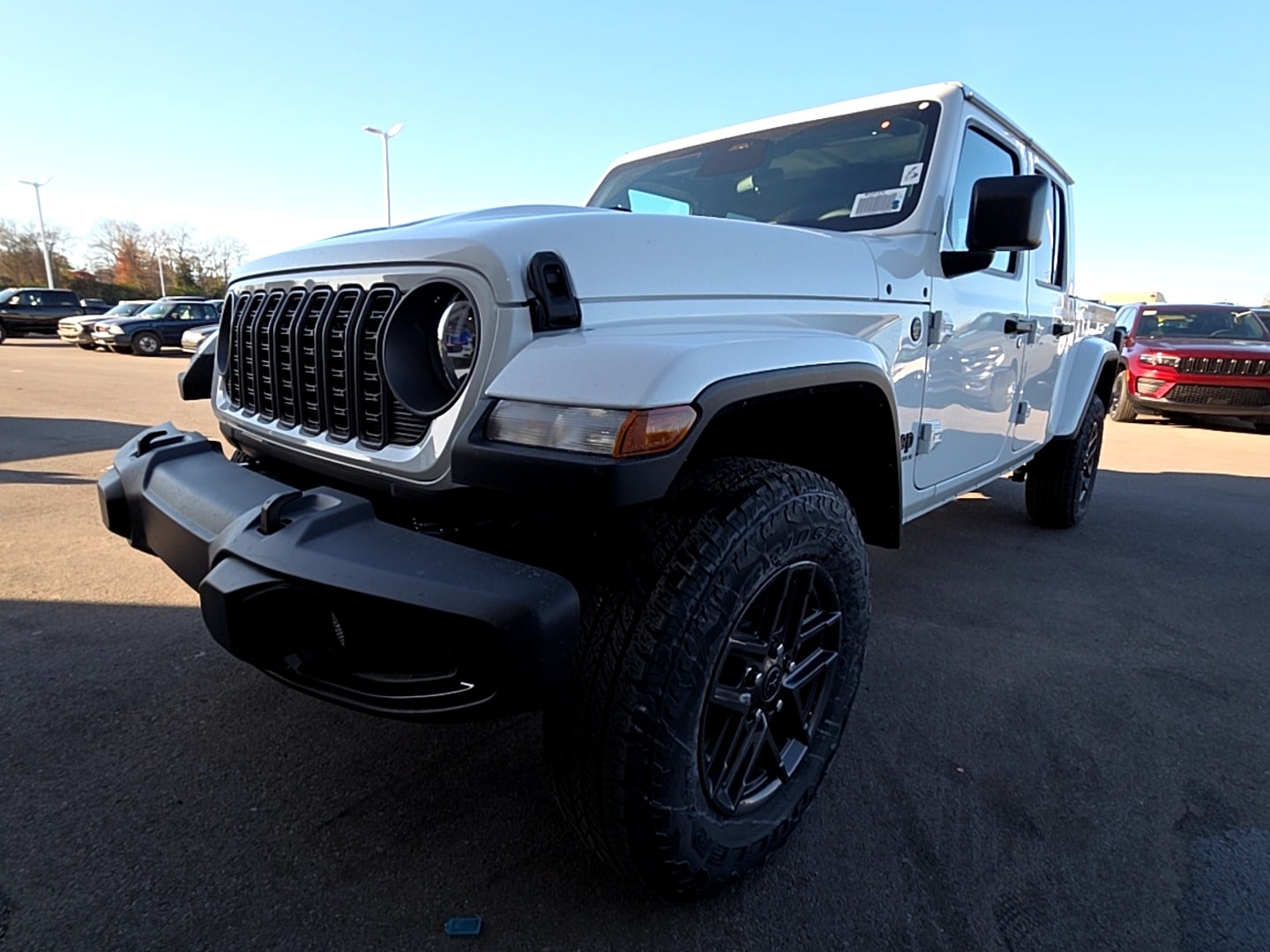 2026 Jeep Gladiator Sport S's photo