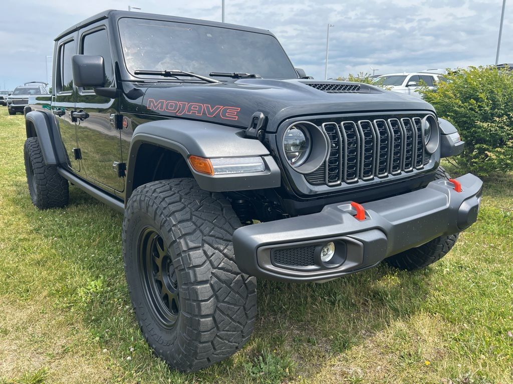 2025 Jeep Gladiator Mojave Auto's photo